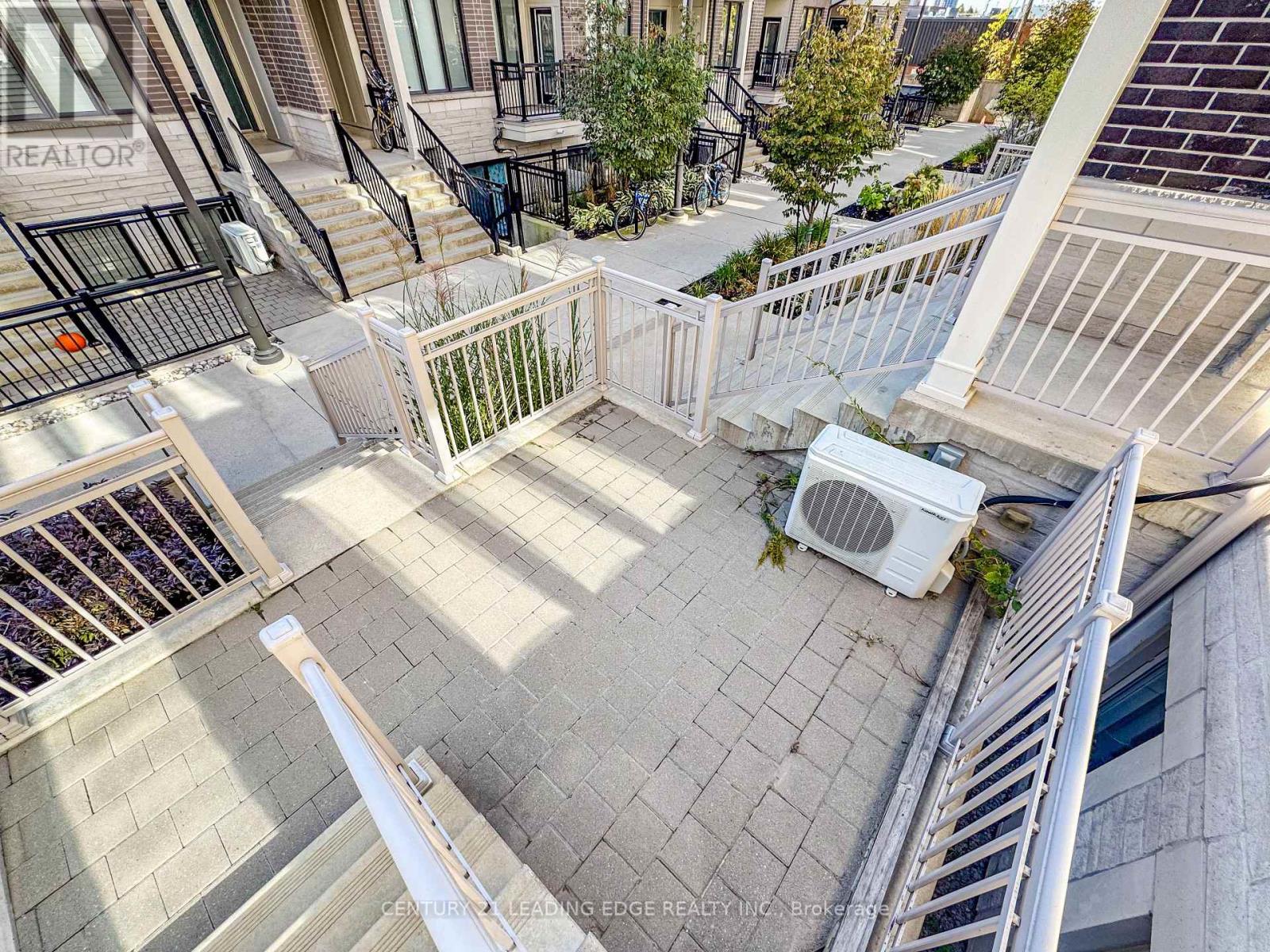 20 - 140 Long Branch Avenue, Toronto, Ontario  M8W 0B1 - Photo 11 - W12462330