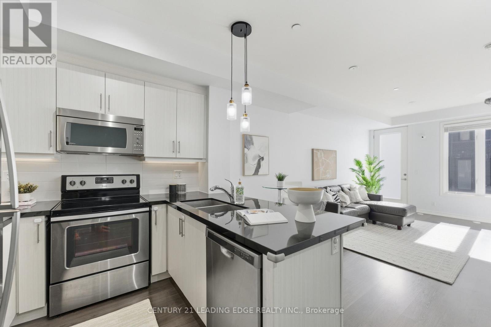 20 - 140 Long Branch Avenue, Toronto, Ontario  M8W 0B1 - Photo 23 - W12462330