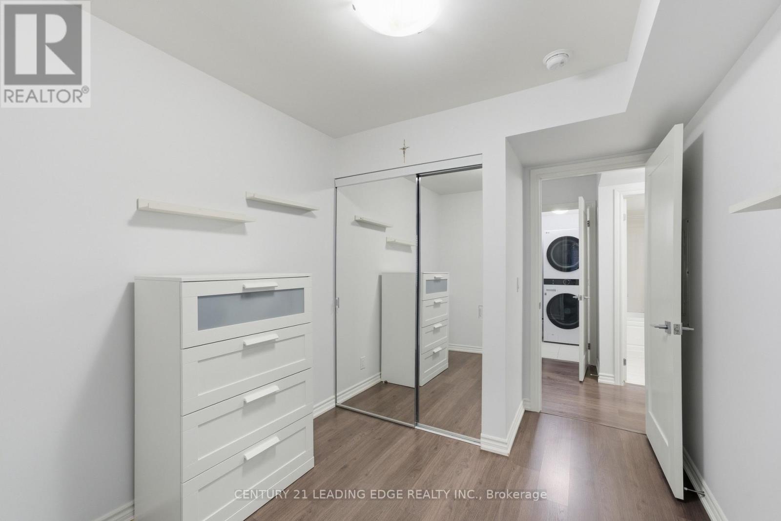 20 - 140 Long Branch Avenue, Toronto, Ontario  M8W 0B1 - Photo 29 - W12462330
