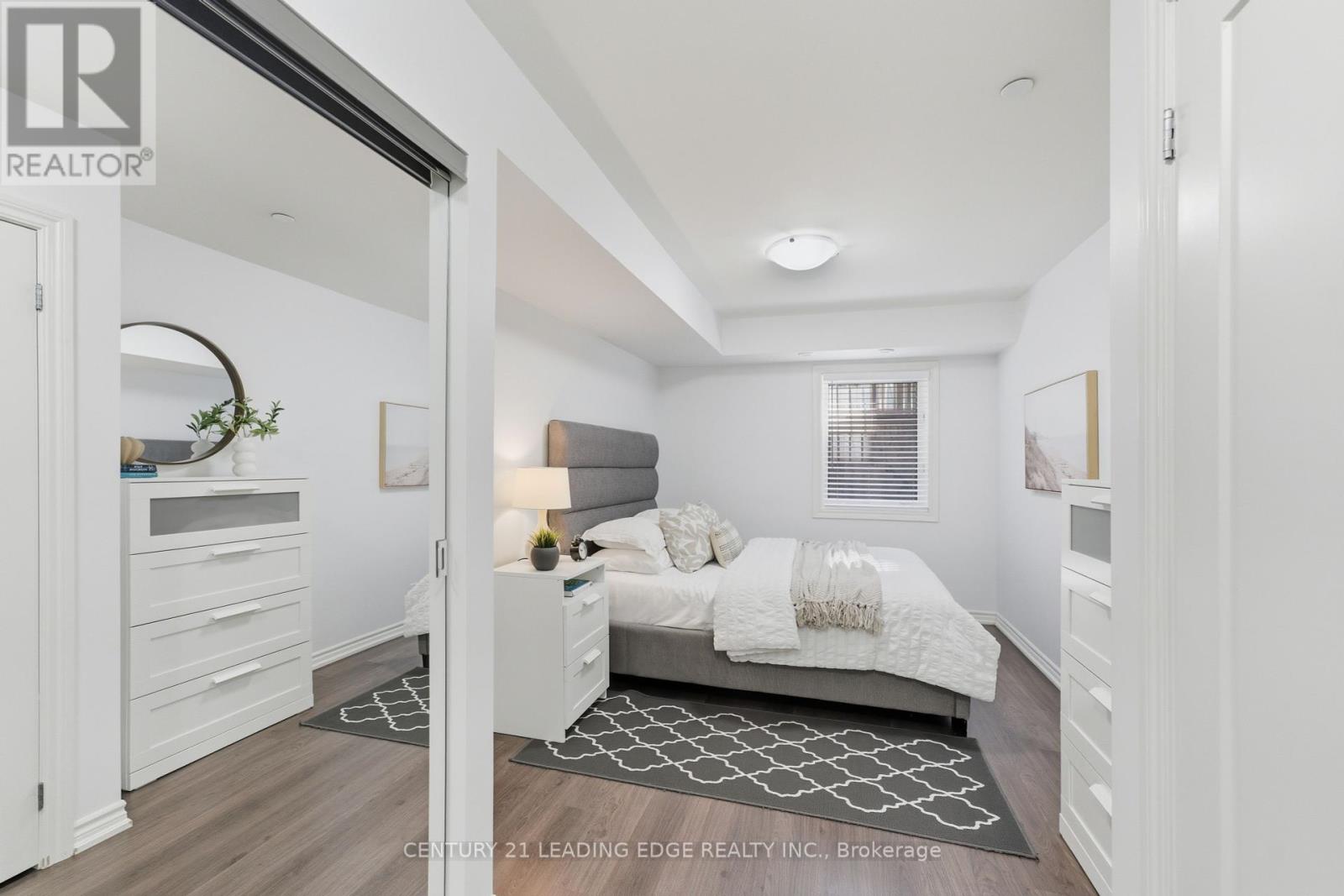 20 - 140 Long Branch Avenue, Toronto, Ontario  M8W 0B1 - Photo 31 - W12462330