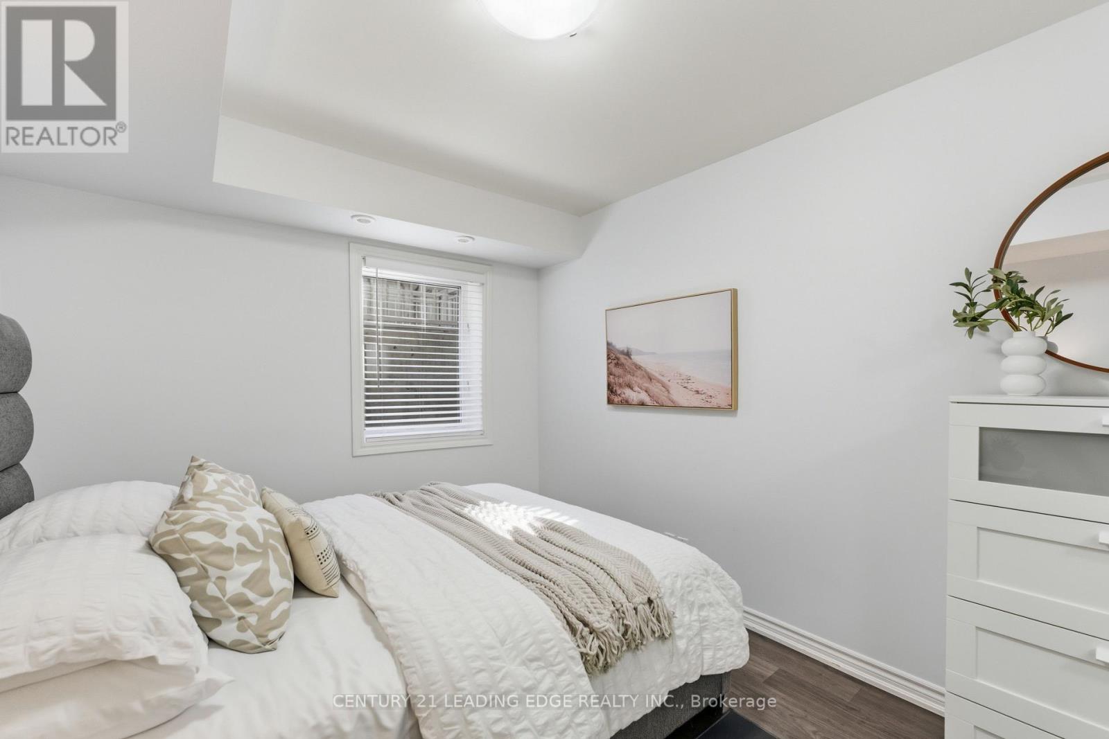 20 - 140 Long Branch Avenue, Toronto, Ontario  M8W 0B1 - Photo 32 - W12462330