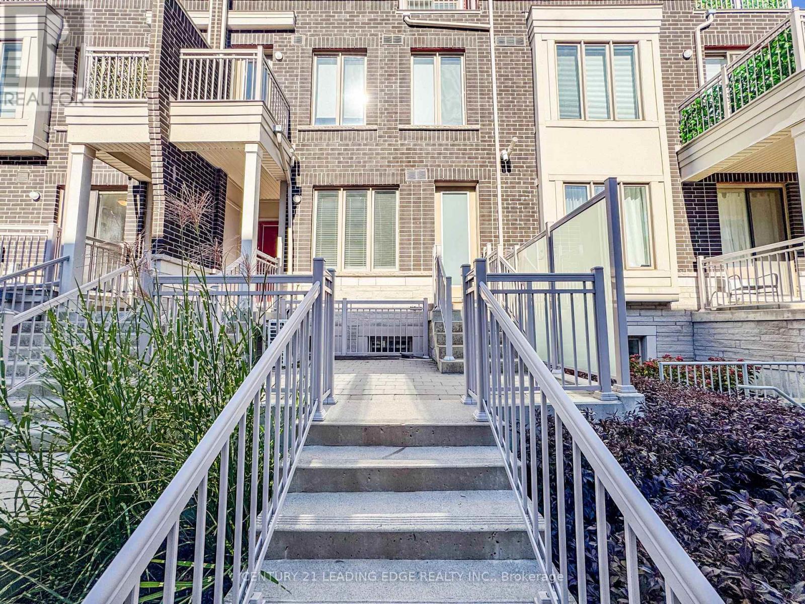 20 - 140 Long Branch Avenue, Toronto, Ontario  M8W 0B1 - Photo 8 - W12462330