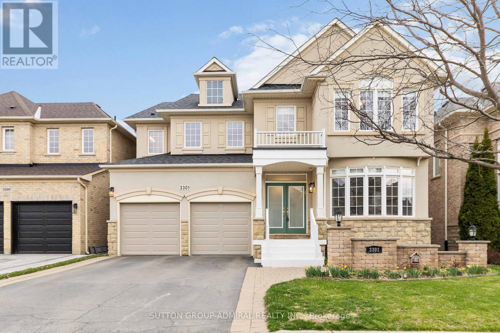 3301 Skipton Lane, Oakville, Ontario  L6M 0K2 - Photo 2 - W12462333