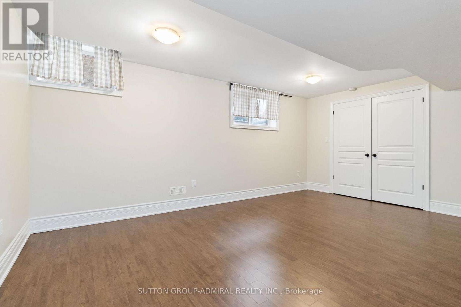 3301 Skipton Lane, Oakville, Ontario  L6M 0K2 - Photo 47 - W12462333