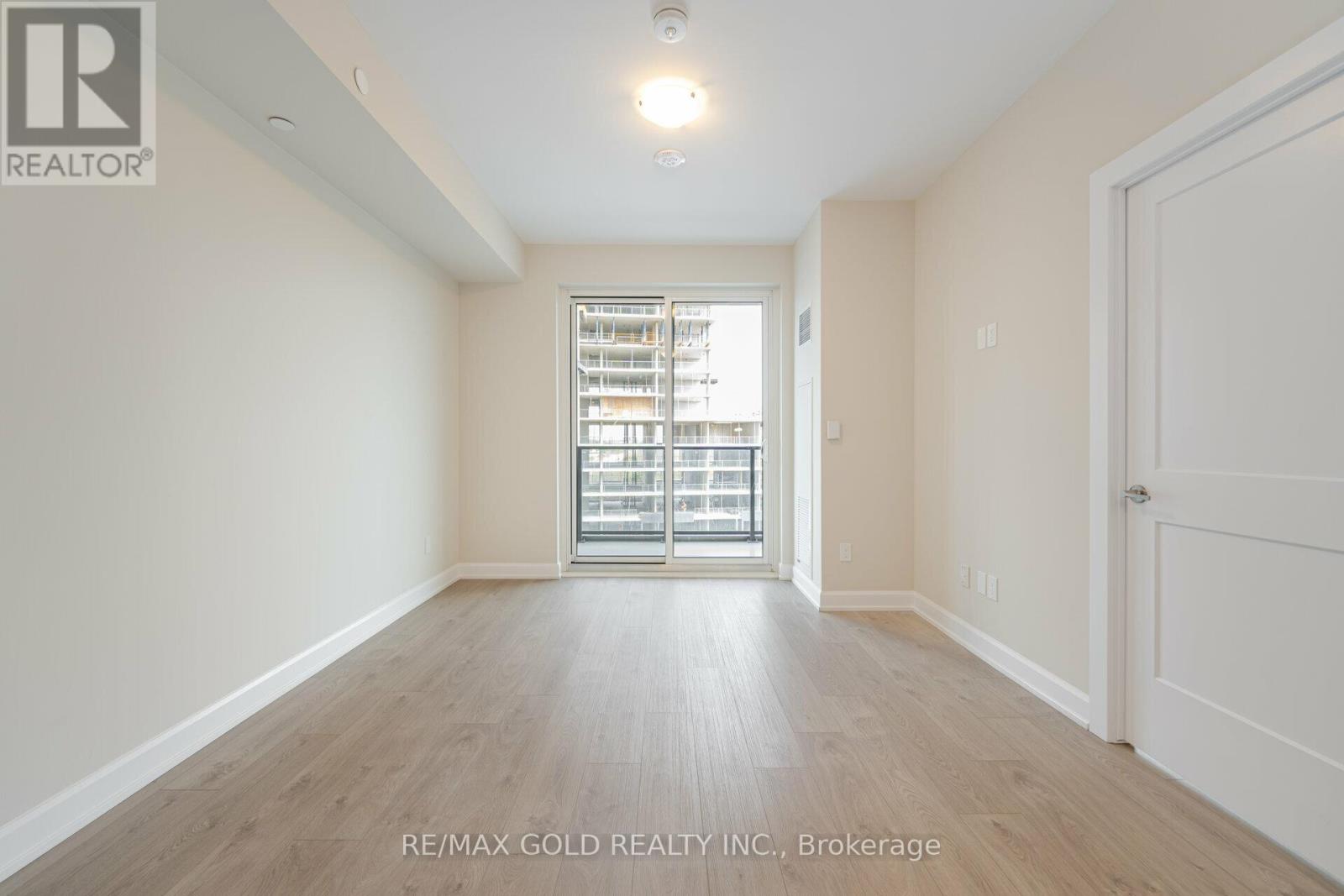 817 - 3220 William Coltson Avenue E, Oakville, Ontario  L6H 7X9 - Photo 11 - W12462336