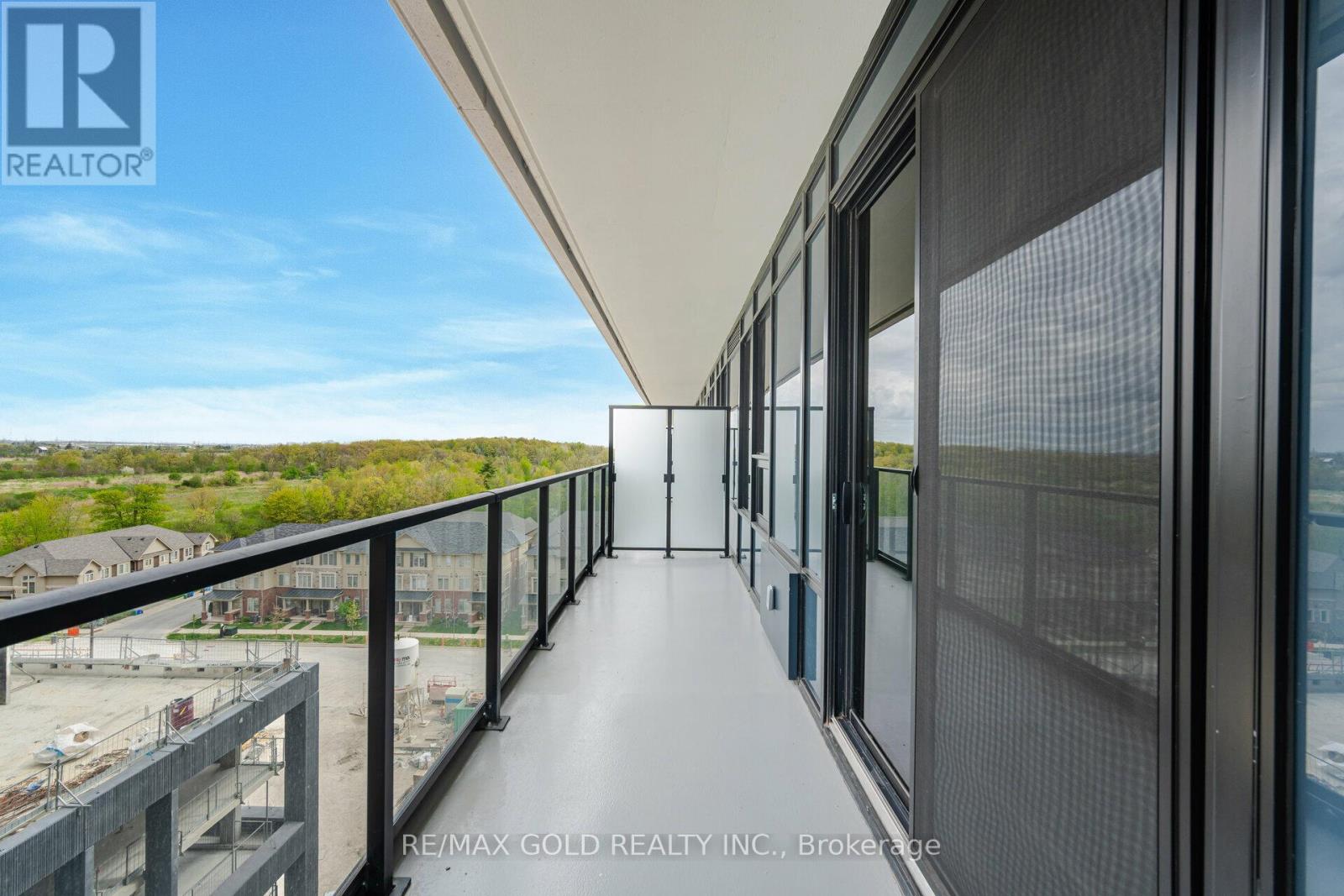 817 - 3220 William Coltson Avenue E, Oakville, Ontario  L6H 7X9 - Photo 21 - W12462336