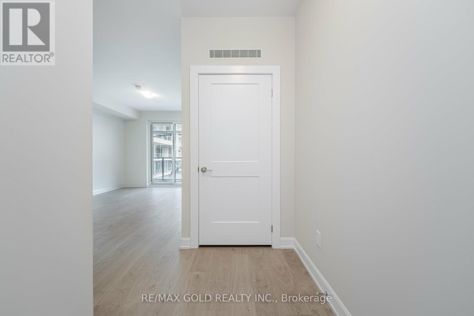 817 - 3220 William Coltson Avenue E, Oakville, Ontario  L6H 7X9 - Photo 6 - W12462336