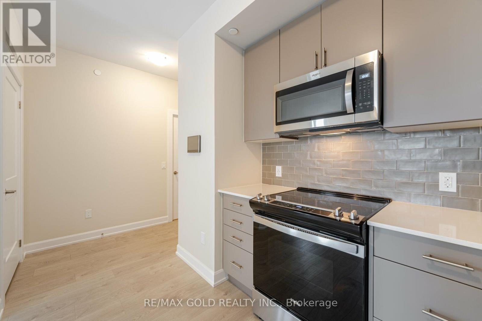 817 - 3220 William Coltson Avenue E, Oakville, Ontario  L6H 7X9 - Photo 9 - W12462336