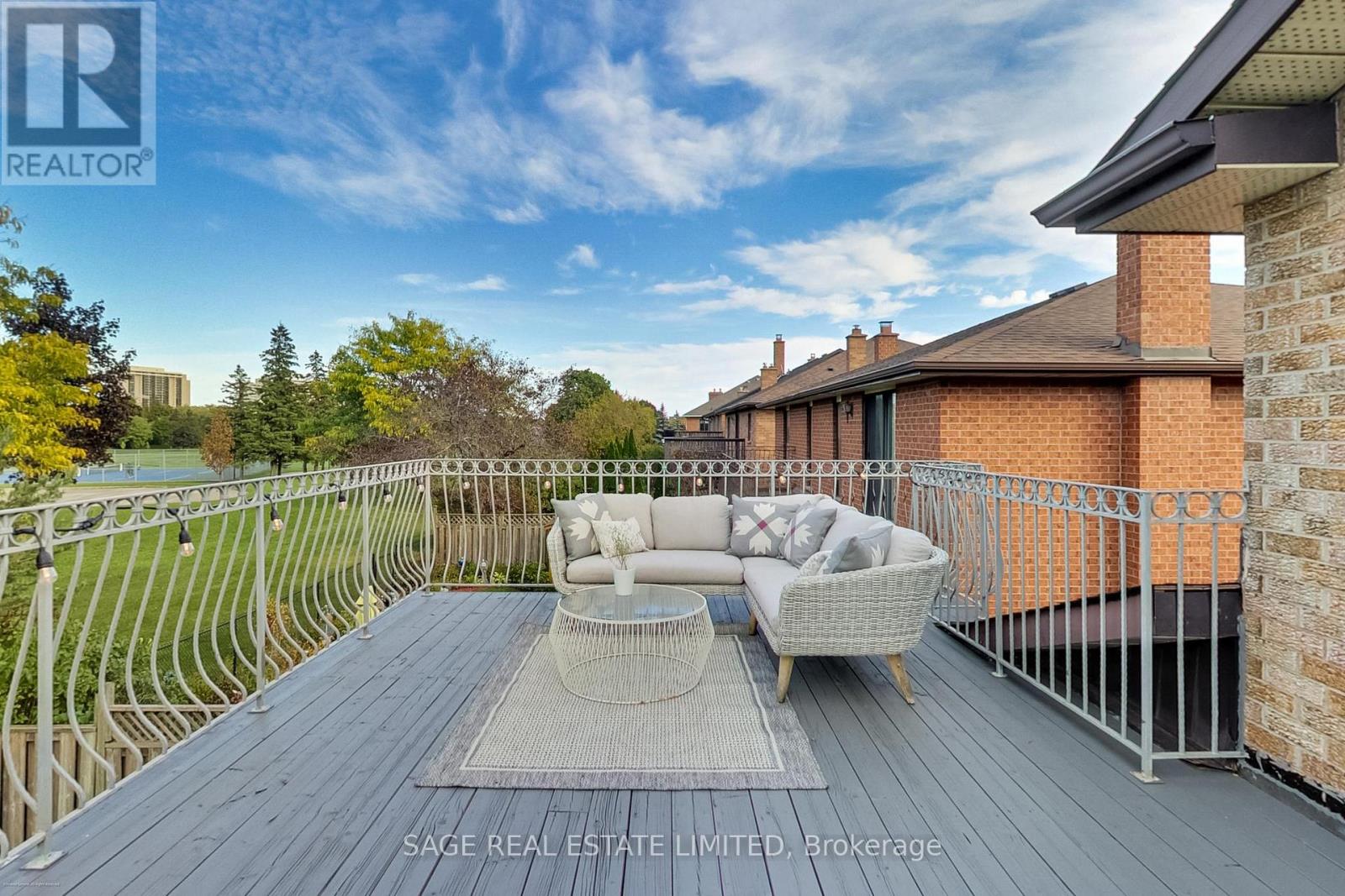 4143 Tapestry Trail, Mississauga, Ontario  L4W 4E4 - Photo 36 - W12462373