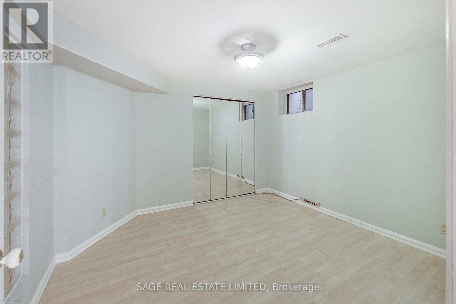 4143 Tapestry Trail, Mississauga, Ontario  L4W 4E4 - Photo 44 - W12462373