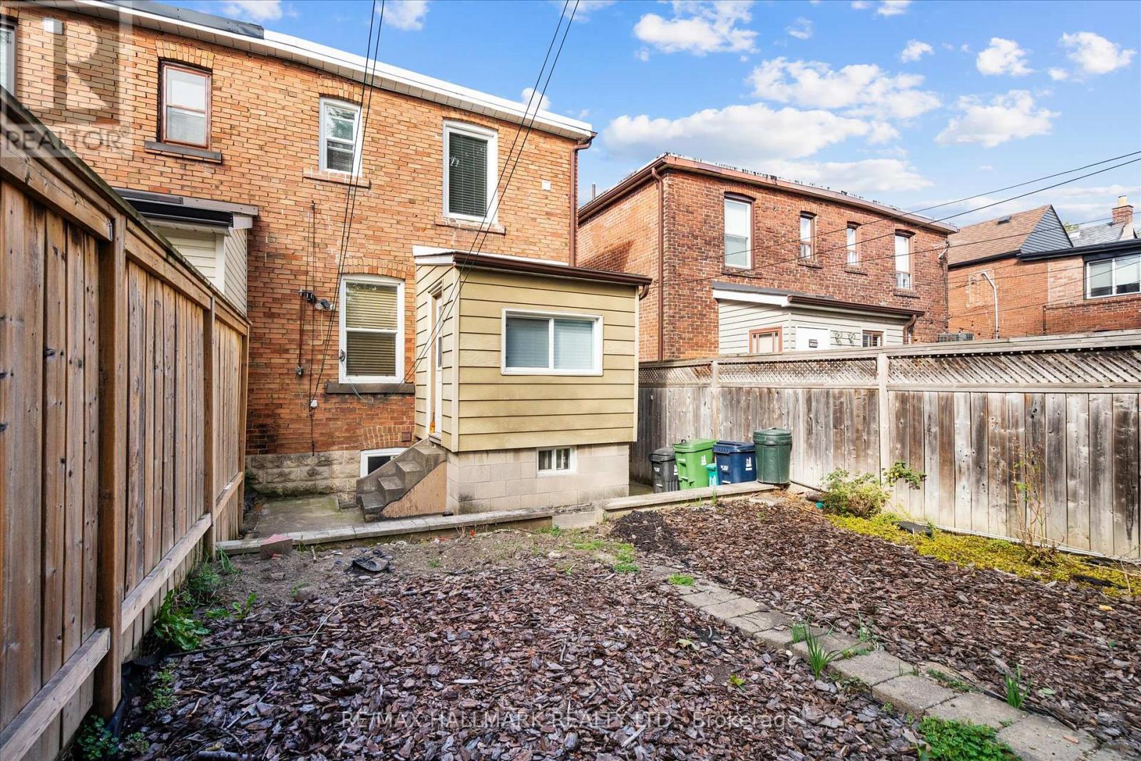 93 Nairn Avenue, Toronto, Ontario  M6E 4G9 - Photo 37 - W12462415