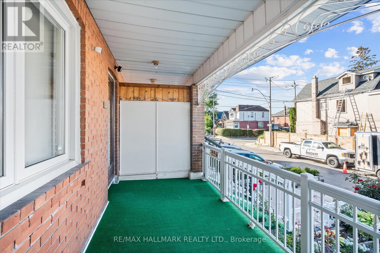 93 Nairn Avenue, Toronto, Ontario  M6E 4G9 - Photo 6 - W12462415