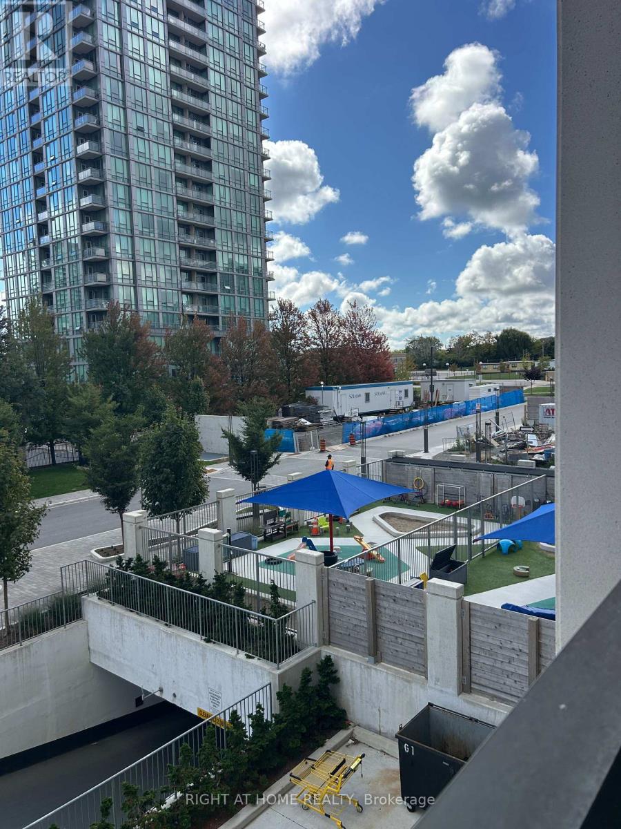 202 - 36 Elm Drive, Mississauga, Ontario  L5B 0N3 - Photo 18 - W12462423