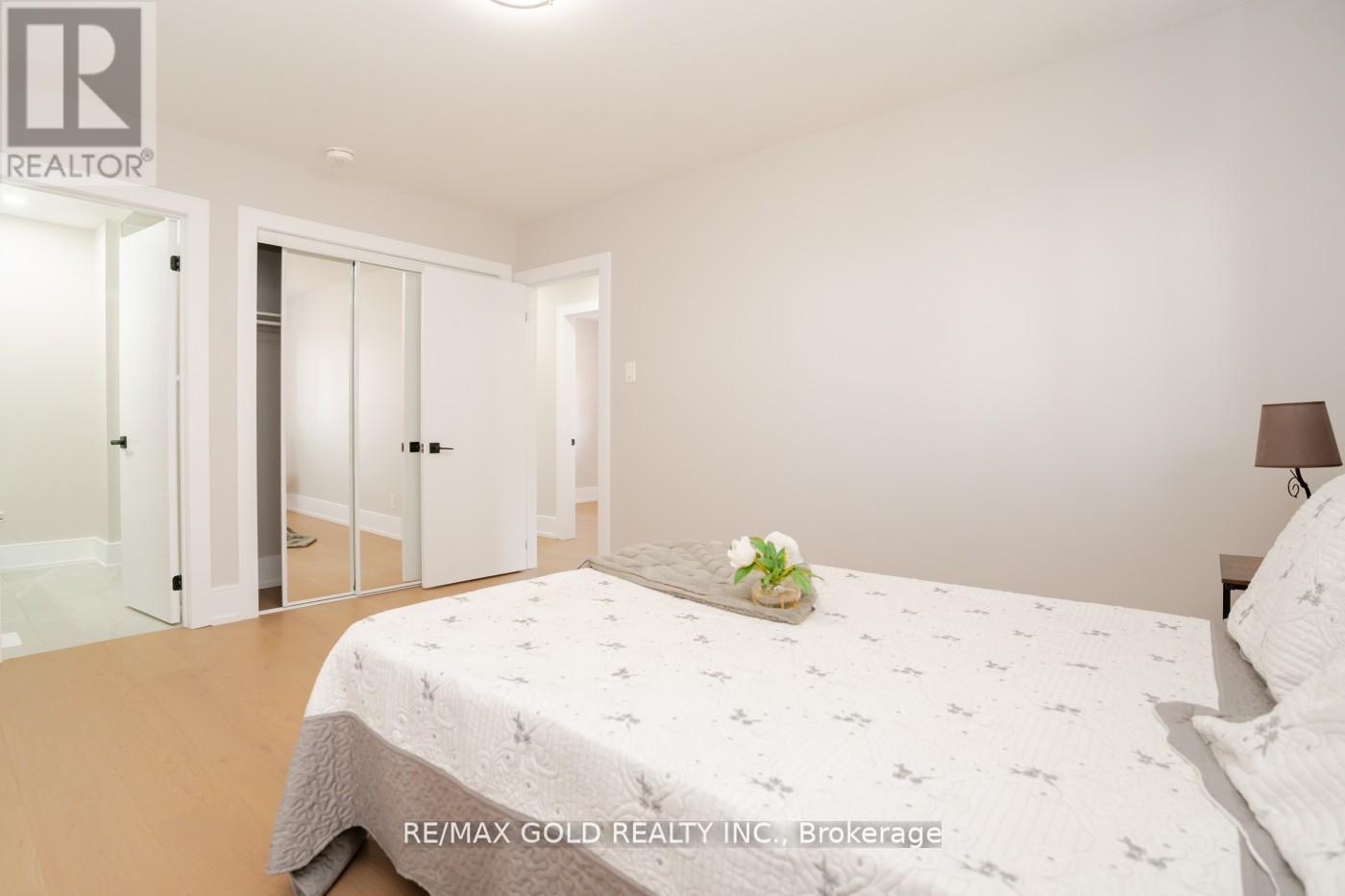 41 Danesbury Crescent, Brampton, Ontario  L6T 1T2 - Photo 18 - W12462426