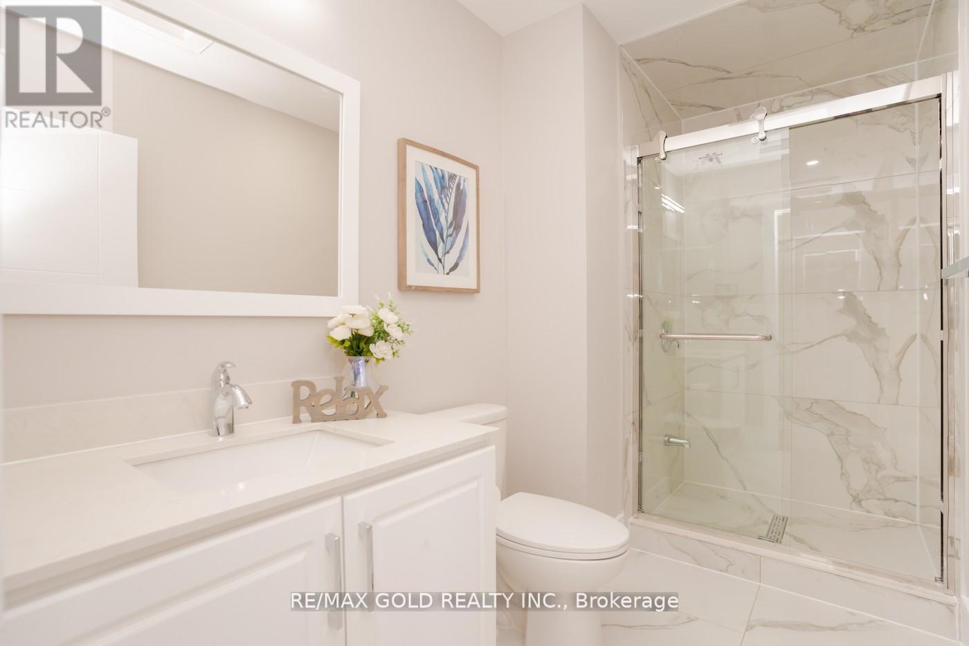 41 Danesbury Crescent, Brampton, Ontario  L6T 1T2 - Photo 22 - W12462426