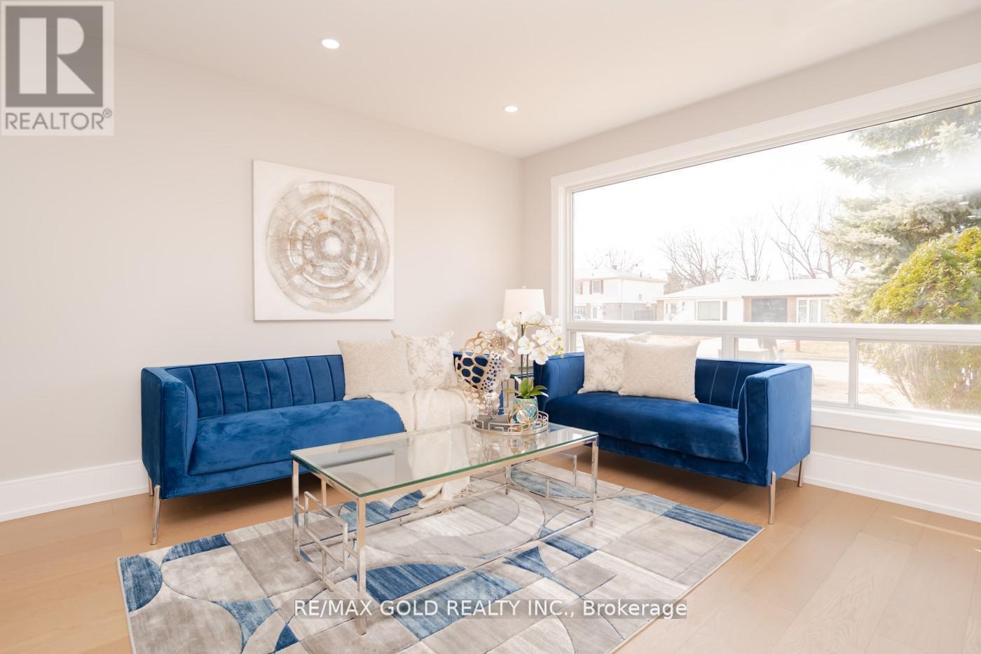 41 Danesbury Crescent, Brampton, Ontario  L6T 1T2 - Photo 6 - W12462426