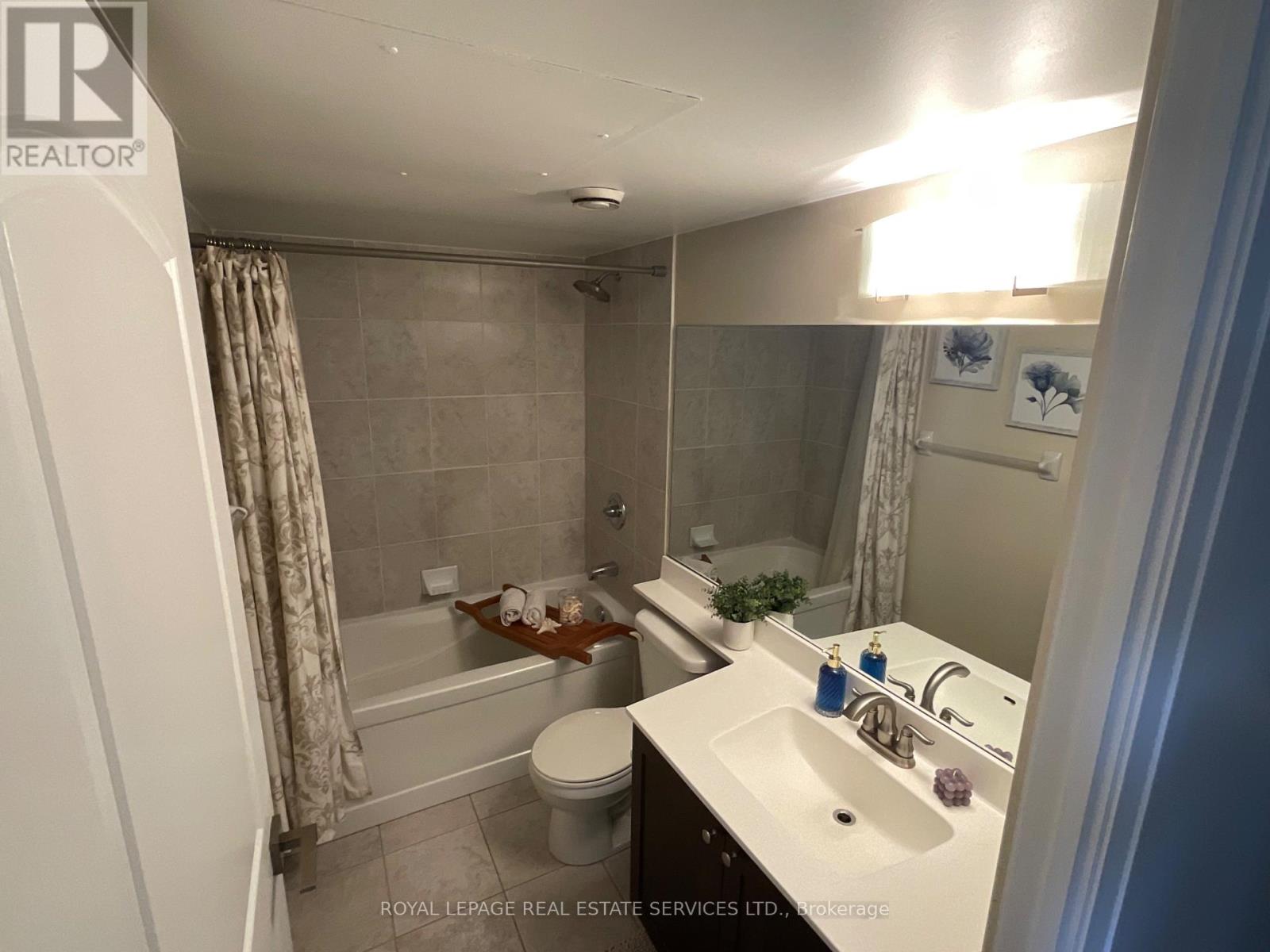 1203 - 55 De Boers Drive, Toronto, Ontario  M3J 0G5 - Photo 19 - W12462467
