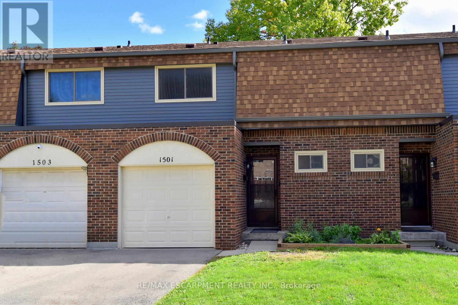 1501 Ester Drive, Burlington, Ontario  L7P 1L5 - Photo 1 - W12462488