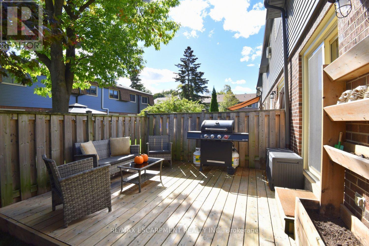 1501 Ester Drive, Burlington, Ontario  L7P 1L5 - Photo 25 - W12462488