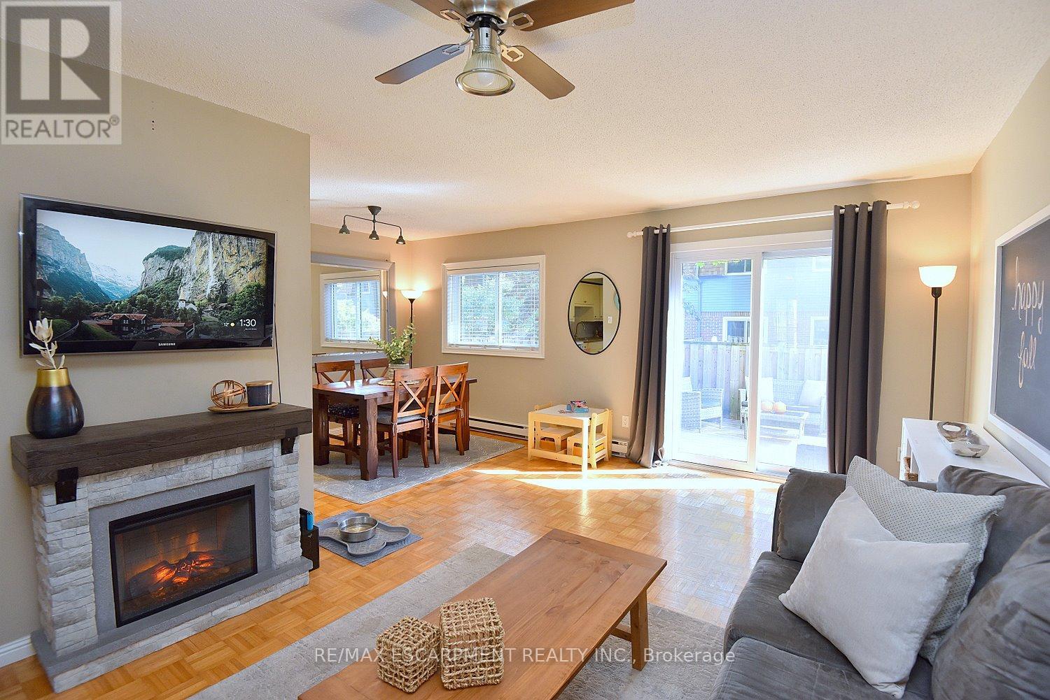 1501 Ester Drive, Burlington, Ontario  L7P 1L5 - Photo 7 - W12462488