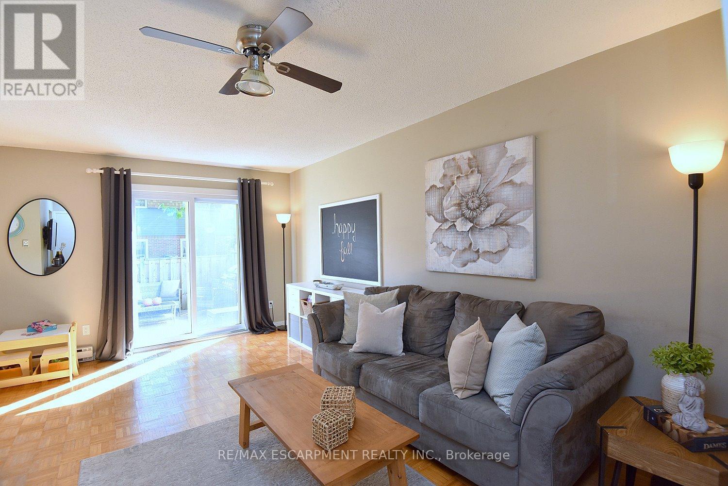 1501 Ester Drive, Burlington, Ontario  L7P 1L5 - Photo 8 - W12462488