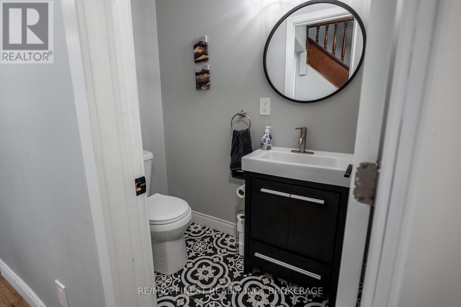 560 Frontenac Street, Kingston, Ontario  K7K 4M2 - Photo 11 - X12461381