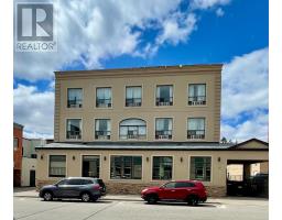 15 GRAHAM STREET, Woodstock, Ontario