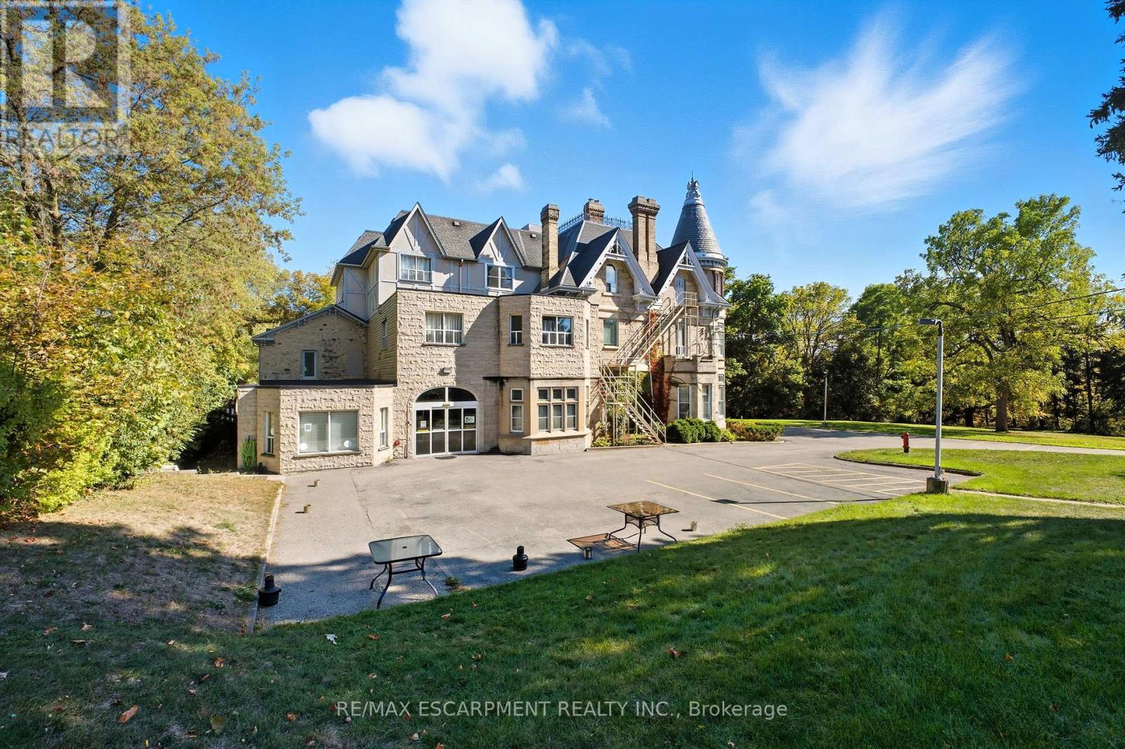 185 GRAND RIVER STREET N, Brant, Ontario