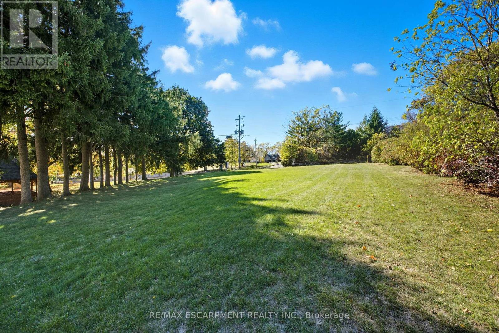 185 Grand River Street N, Brant, Ontario  N3L 2N2 - Photo 2 - X12462419