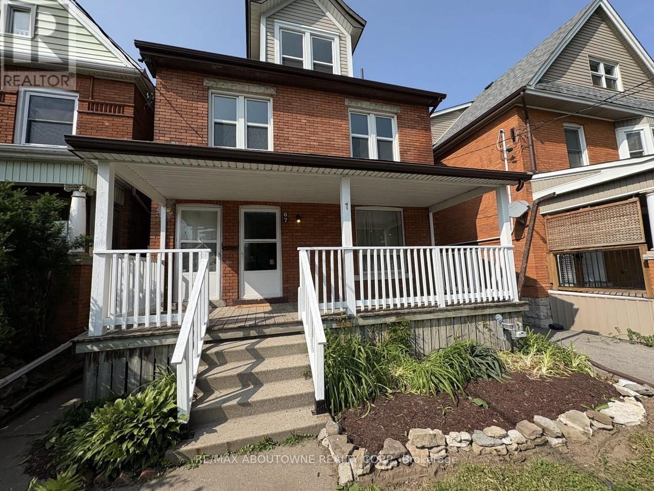 2 - 67 AIKMAN AVENUE, Hamilton, Ontario