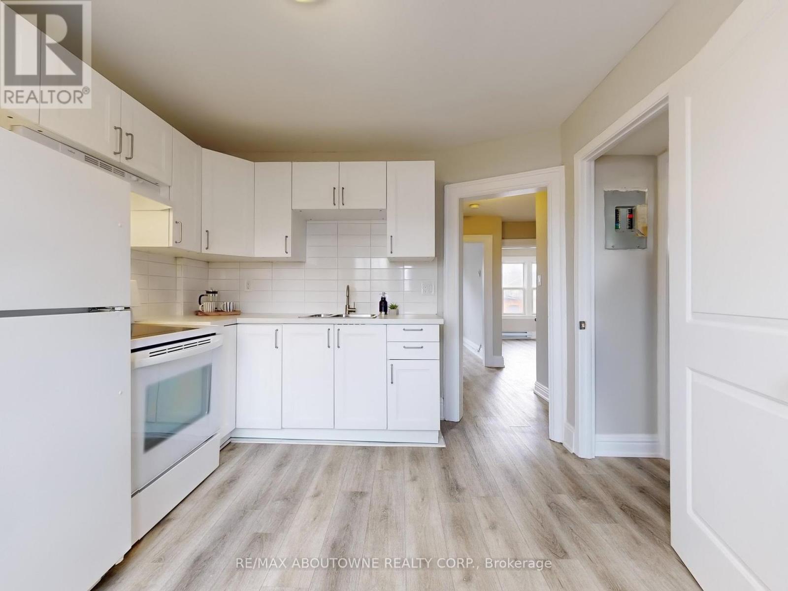 2 - 67 Aikman Avenue, Hamilton, Ontario  L8M 1P8 - Photo 3 - X12462481