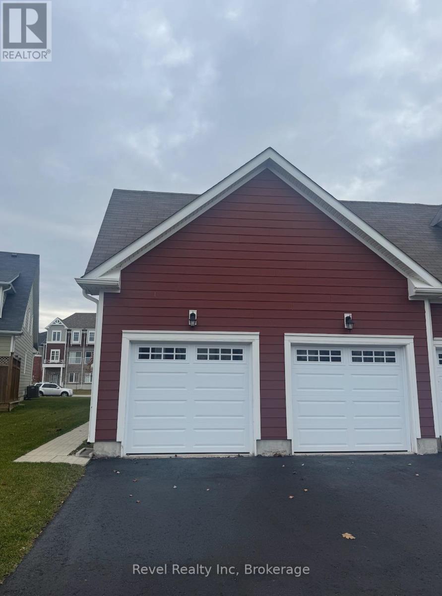 29 - 21 Village Gate Drive, Wasaga Beach, Ontario  L9Z 0G3 - Photo 11 - S12462638