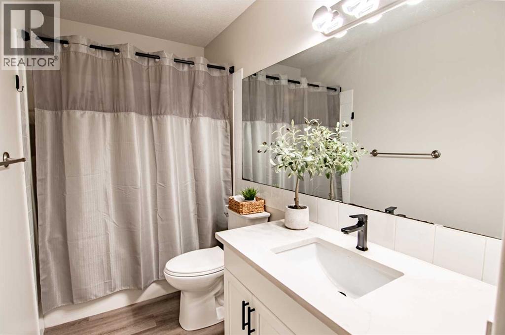 53 Duval Crescent, Red Deer, Alberta  T4R 2Y6 - Photo 17 - A2264156