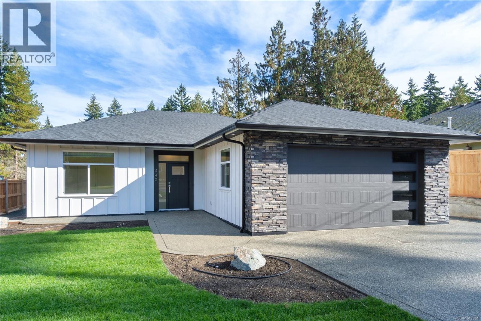 440 Craig St, Parksville, British Columbia