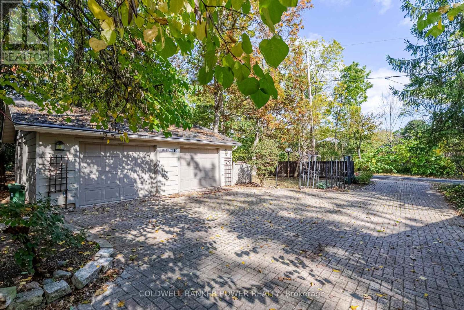 370 Hazel Avenue, London North, Ontario  N6H 3R6 - Photo 3 - X12462627