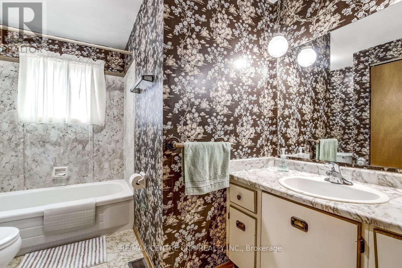 333 Catherine Street, Central Elgin, Ontario  N5L 1B5 - Photo 11 - X12462628