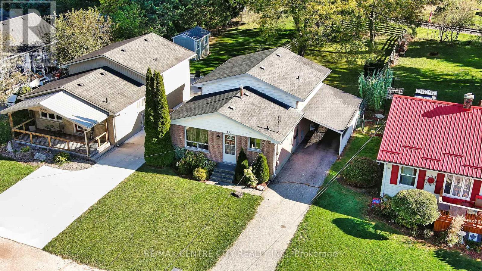 333 Catherine Street, Central Elgin, Ontario  N5L 1B5 - Photo 2 - X12462628