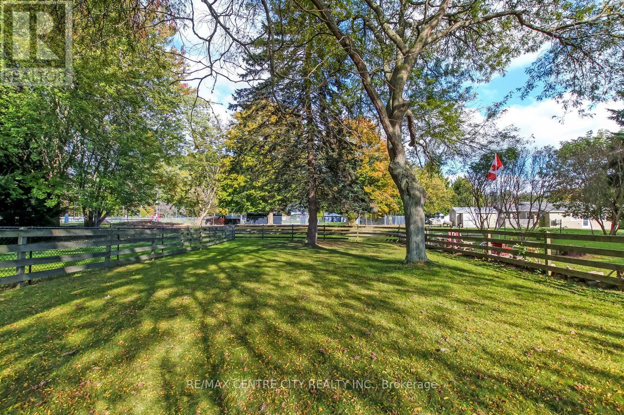 333 Catherine Street, Central Elgin, Ontario  N5L 1B5 - Photo 25 - X12462628