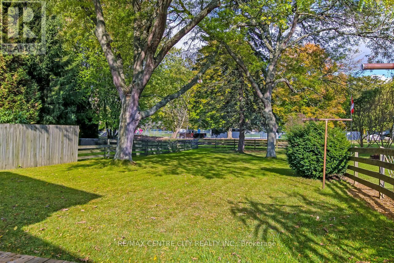 333 Catherine Street, Central Elgin, Ontario  N5L 1B5 - Photo 26 - X12462628