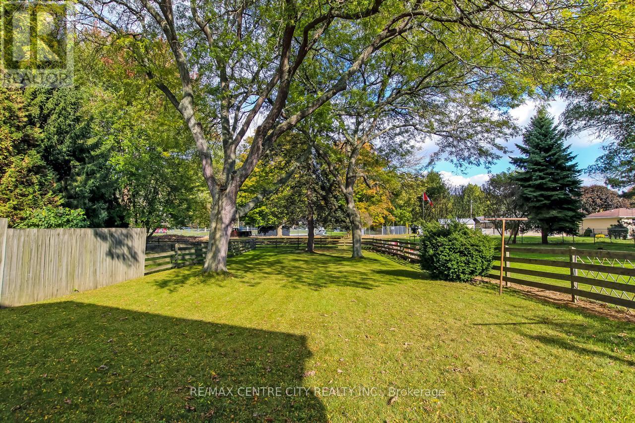333 Catherine Street, Central Elgin, Ontario  N5L 1B5 - Photo 27 - X12462628