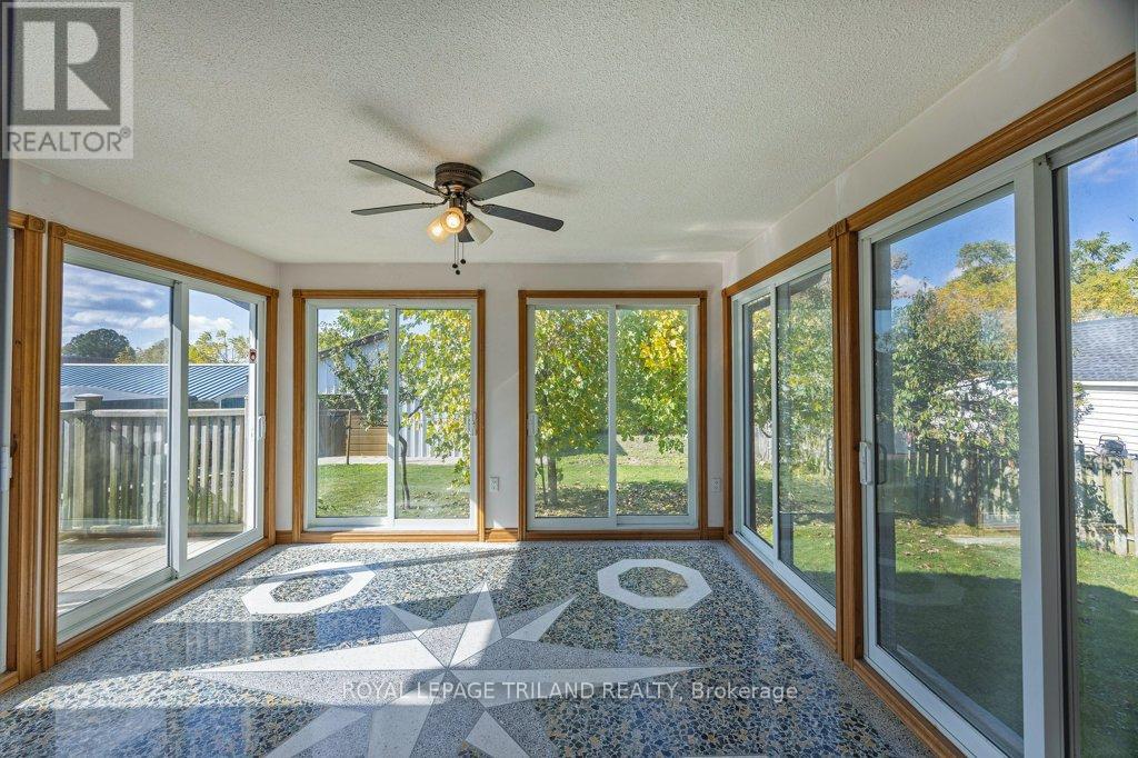 66 Park Avenue, St. Thomas, Ontario  N5R 4W1 - Photo 14 - X12462632
