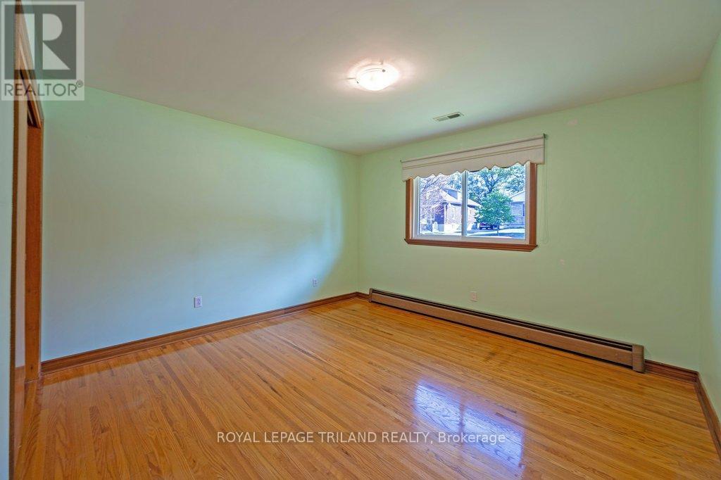 66 Park Avenue, St. Thomas, Ontario  N5R 4W1 - Photo 17 - X12462632