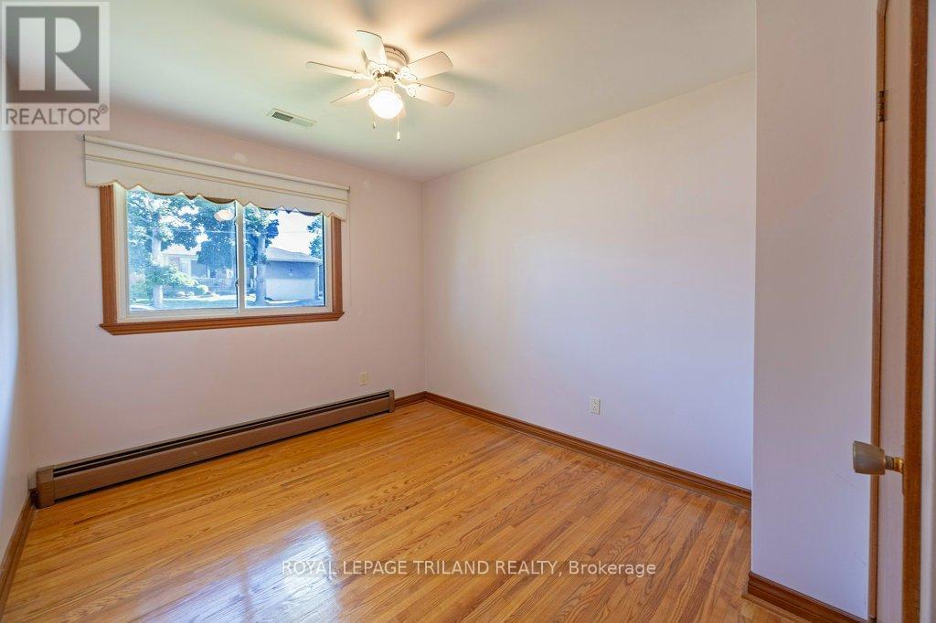 66 Park Avenue, St. Thomas, Ontario  N5R 4W1 - Photo 18 - X12462632