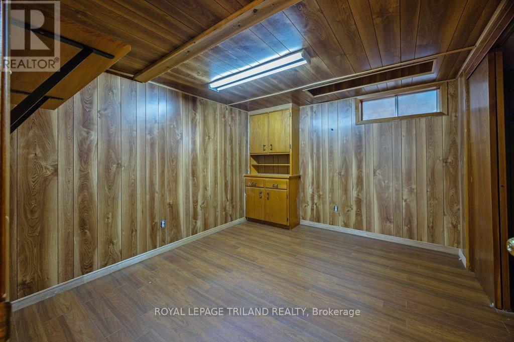 66 Park Avenue, St. Thomas, Ontario  N5R 4W1 - Photo 34 - X12462632