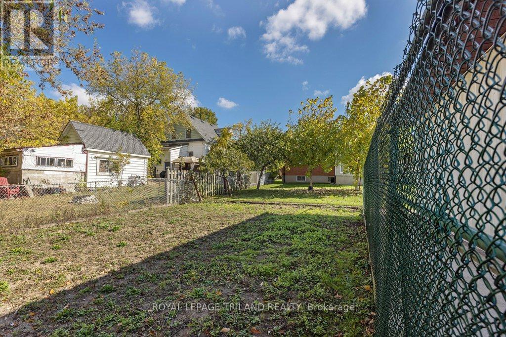 66 Park Avenue, St. Thomas, Ontario  N5R 4W1 - Photo 40 - X12462632