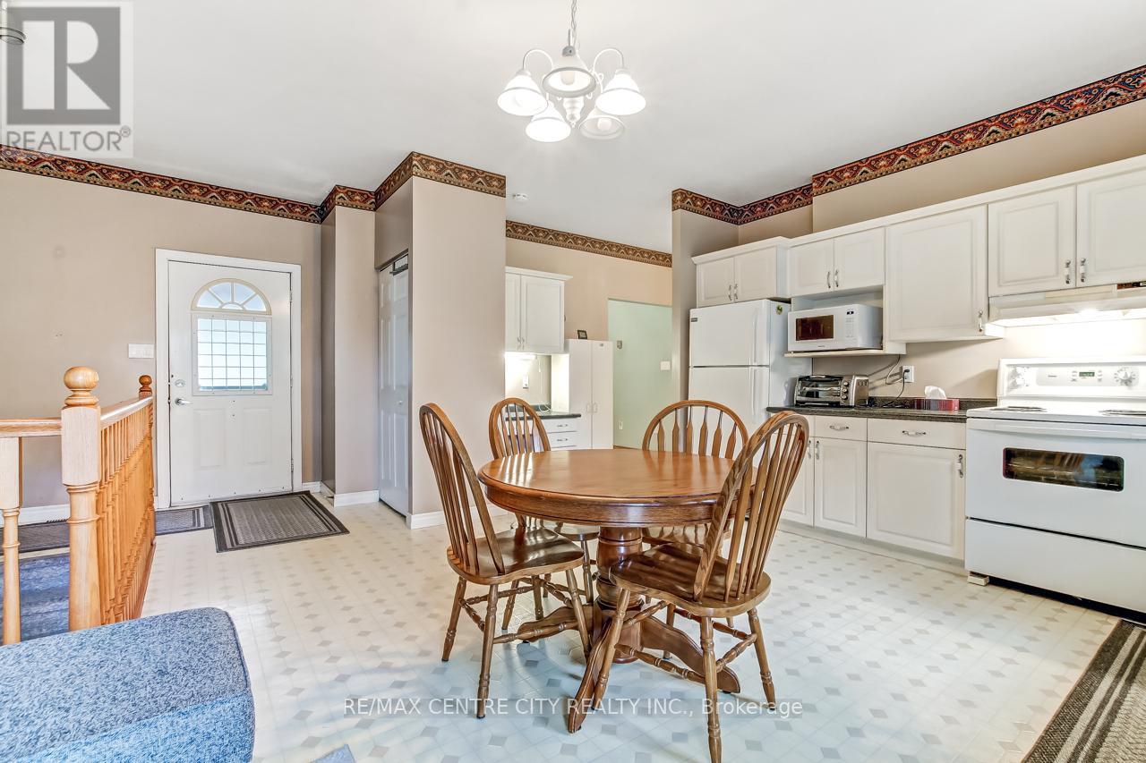 45 Mary Street E, St. Thomas, Ontario  N5R 2V7 - Photo 14 - X12462643