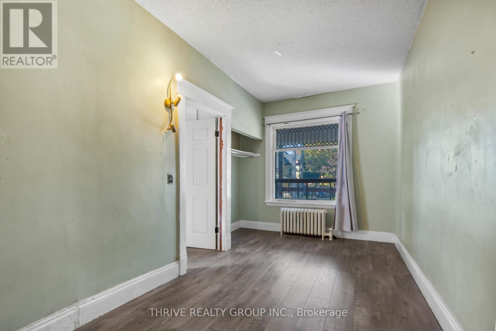 11 Forest Avenue, St. Thomas, Ontario  N5R 2J1 - Photo 11 - X12462658