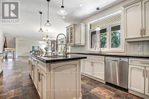 1615 Wickerson Gate, London South, Ontario  N6K 0C3 - Photo 18 - X12462718