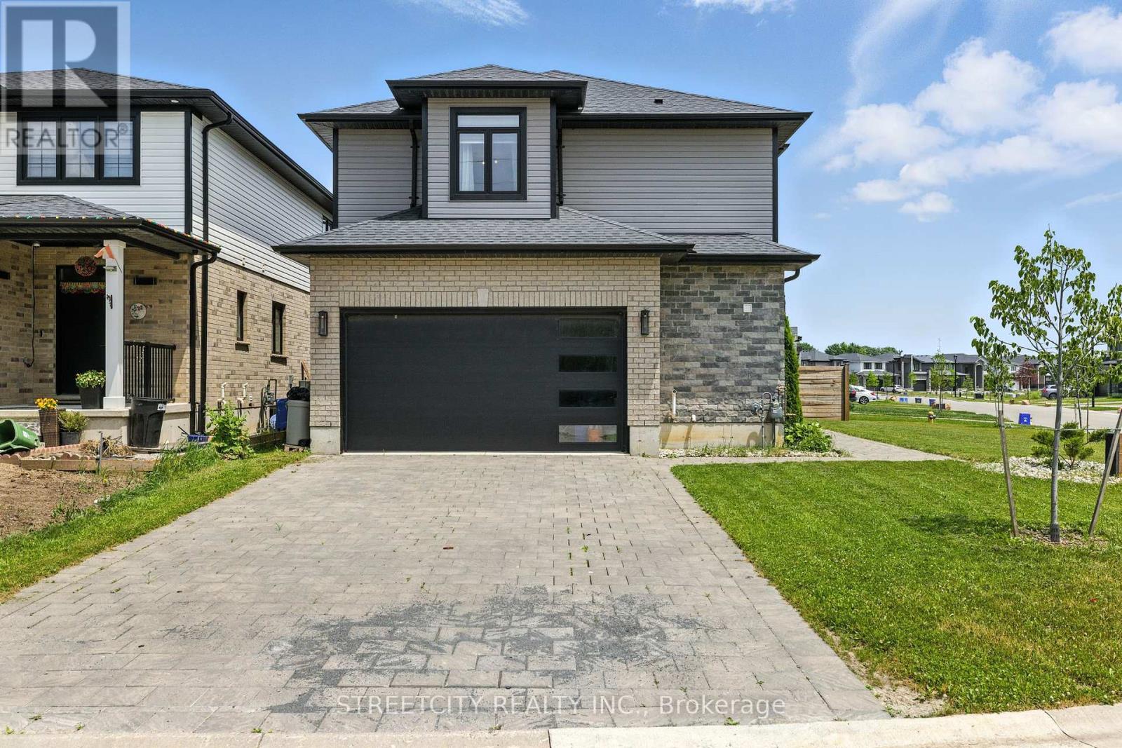 1616 Henrica Avenue, London North, Ontario  N6G 0Y1 - Photo 4 - X12462749