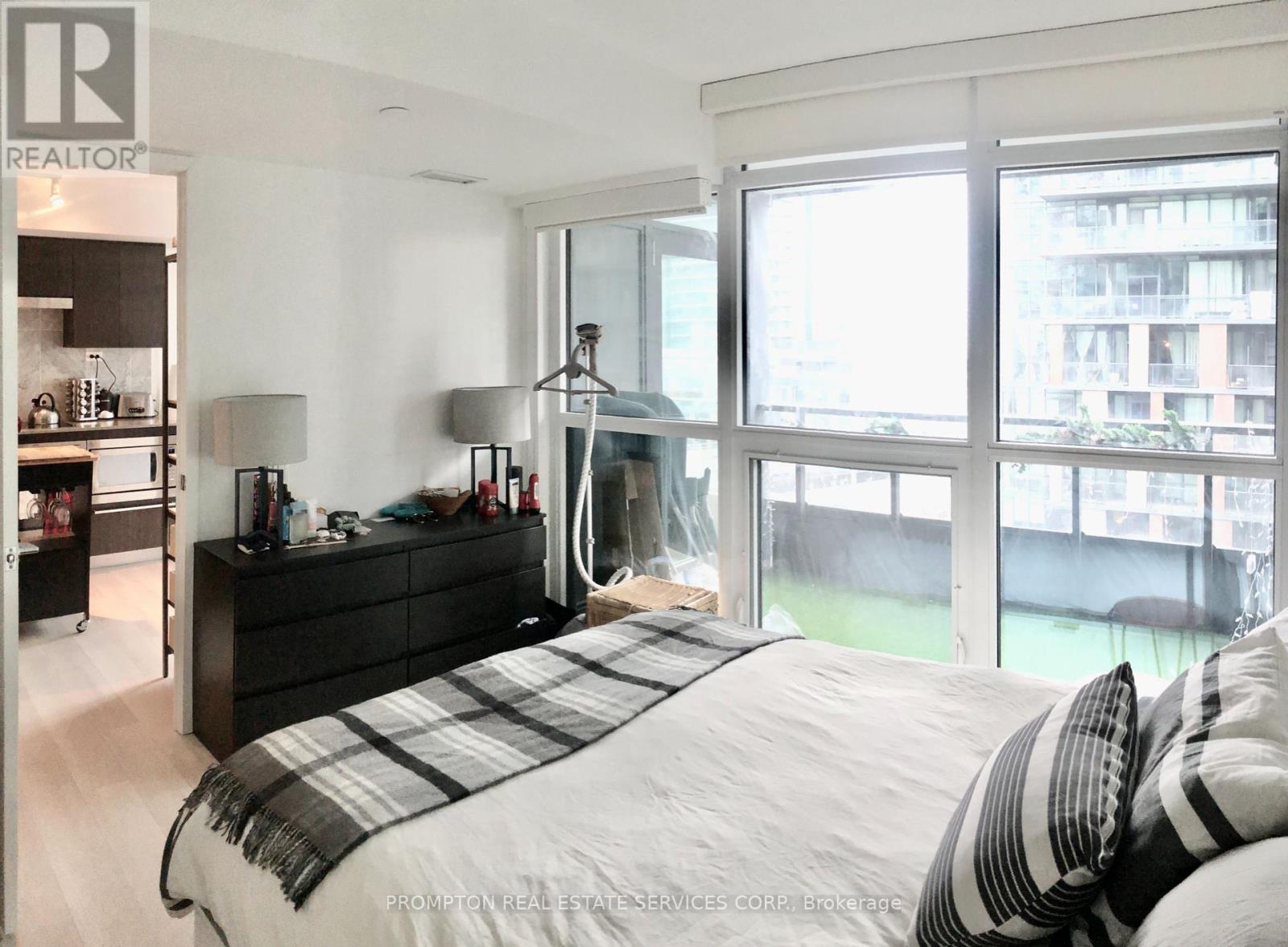 812 - 80 Queens Wharf Road, Toronto, Ontario  M5V 0J3 - Photo 13 - C12462517
